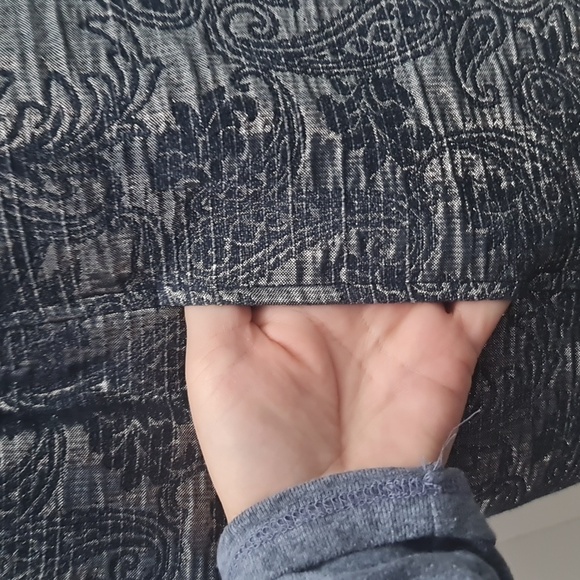 Vintage Woman's Alfred Dunner blue / metalic gray paisley button-up blazor - Picture 6 of 7